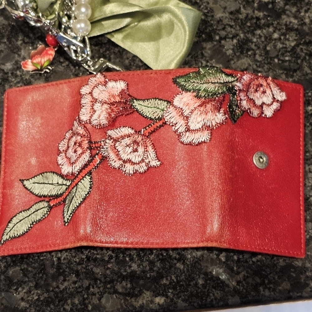 Gucci Calfskin Key Case w/Patch, Wristlet, Twilly, & Charms Added - Picture 8 of 15